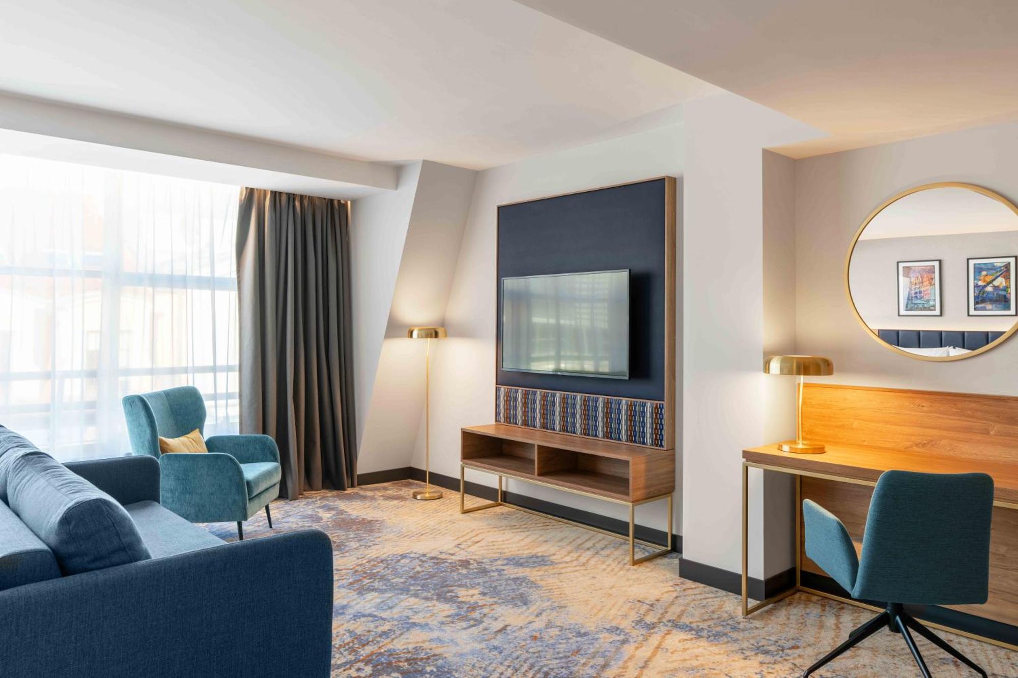 Wyndham Old Town Hotel 4*