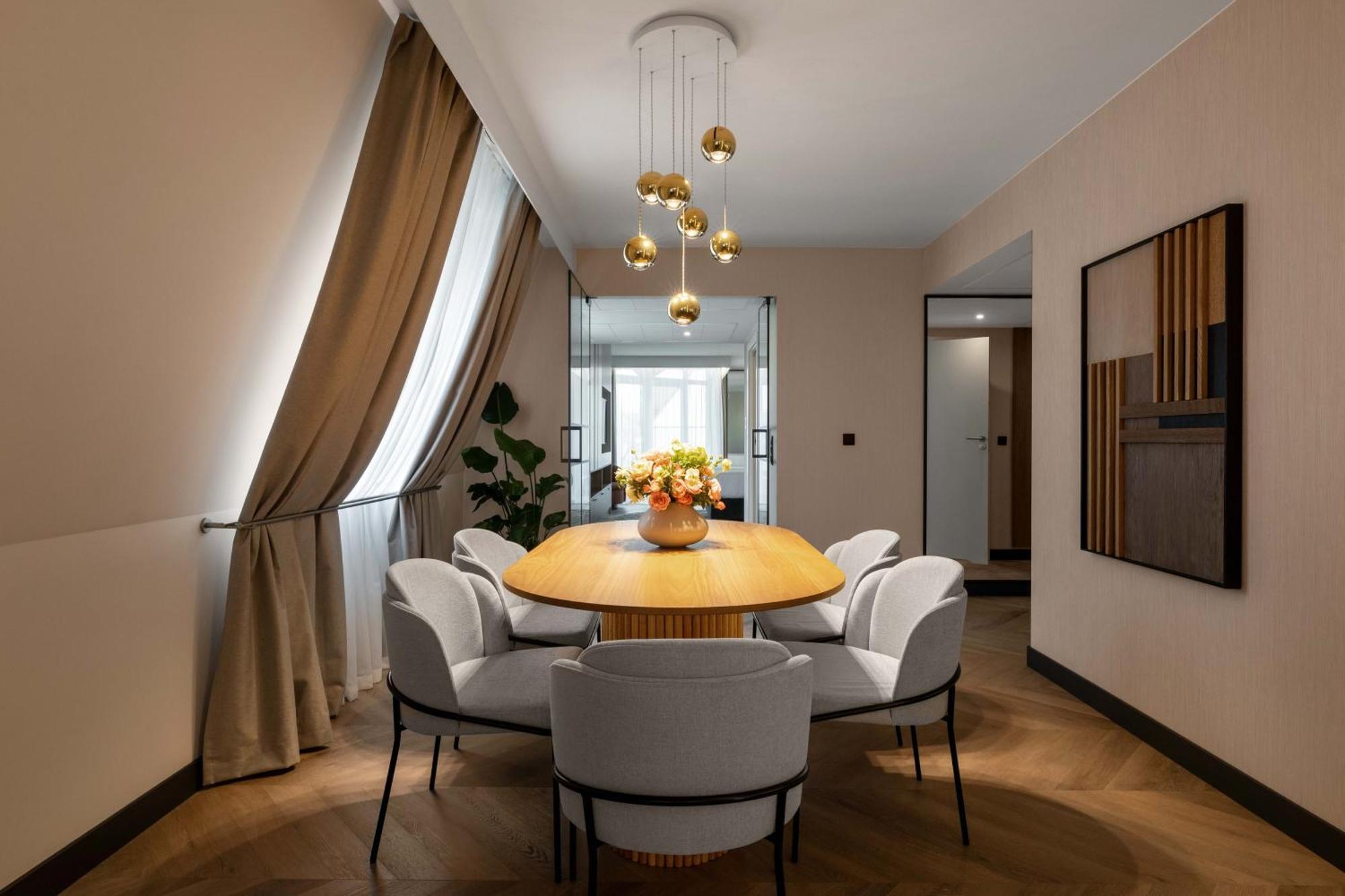 Hotel Wyndham Old Town 4*